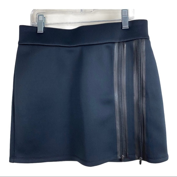 Fabletics Cornado Skirt - Picture 1 of 6